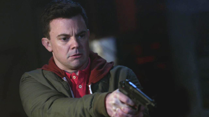 Harry kills Norwood. Harry kills Norwood.